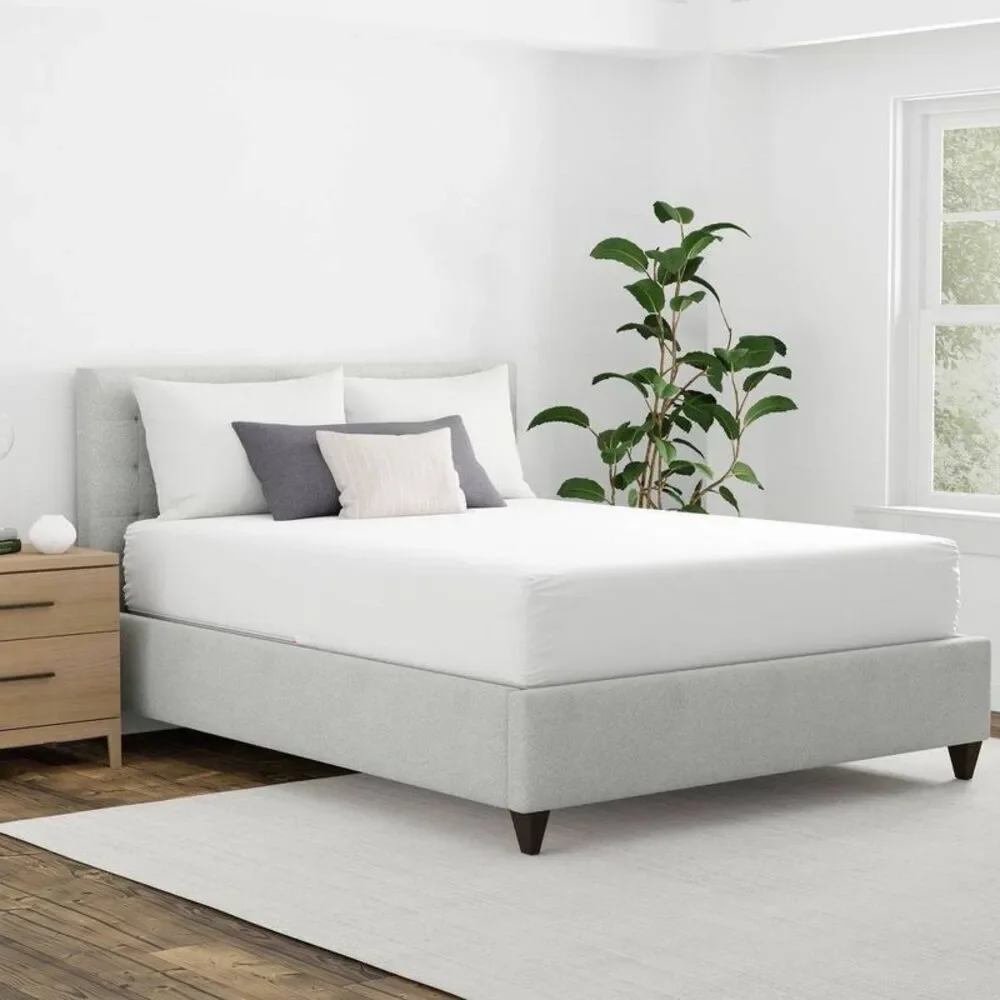 Queen Waterproof Zippered Mattress Protector - Fits 17